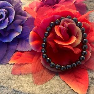 Real black shiny hematite beads bracelet.